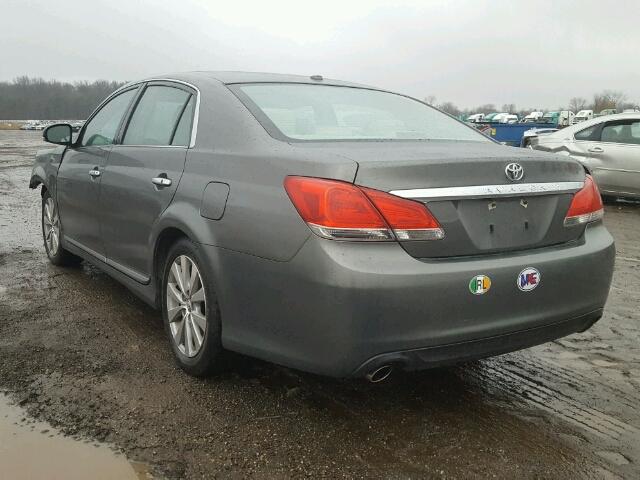 4T1BK3DB9BU432836 - 2011 TOYOTA AVALON BAS GRAY photo 3