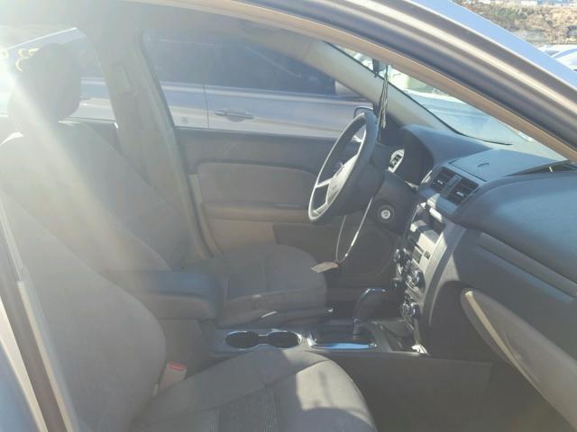 3FAHP0GA7AR270900 - 2010 FORD FUSION S SILVER photo 5