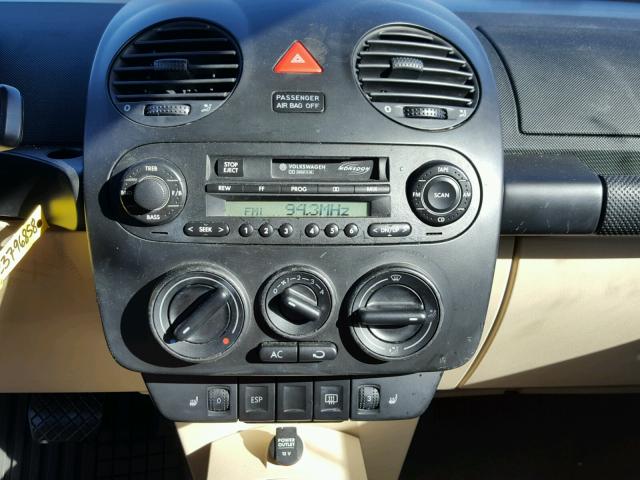 3VWCD31C54M409851 - 2004 VOLKSWAGEN NEW BEETLE 绿色 照片 9