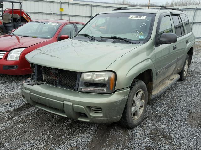 1GNDT13S342182354 - 2004 CHEVROLET TRAILBLAZE GREEN photo 2