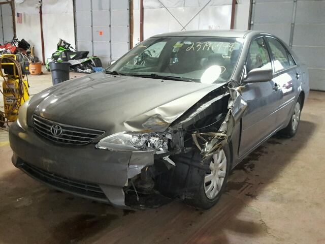 4T1BE30K86U727168 - 2006 TOYOTA CAMRY LE GRAY photo 2