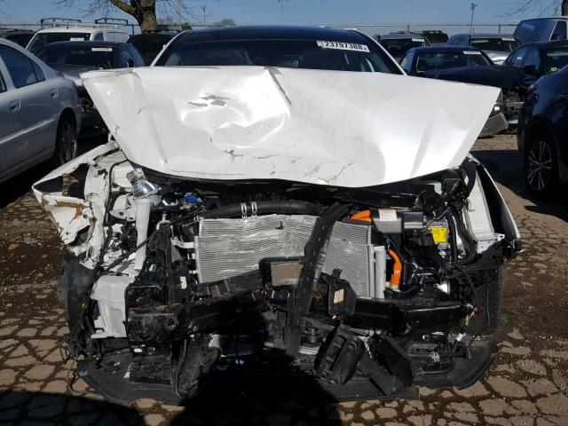 KMHE34L18HA053944 - 2017 HYUNDAI SONATA HYB WHITE photo 9