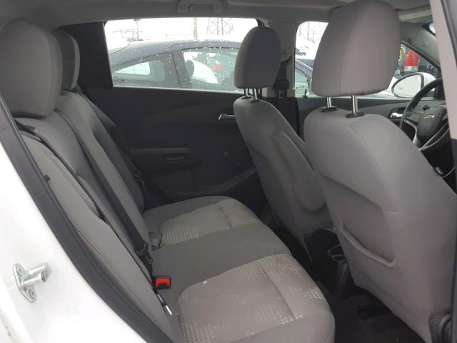 1G1JA6SH0D4198092 - 2013 CHEVROLET SONIC LS 白色 照片 6