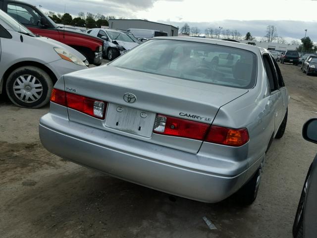 JT2BG22K4Y0463651 - 2000 TOYOTA CAMRY CE SILVER photo 4