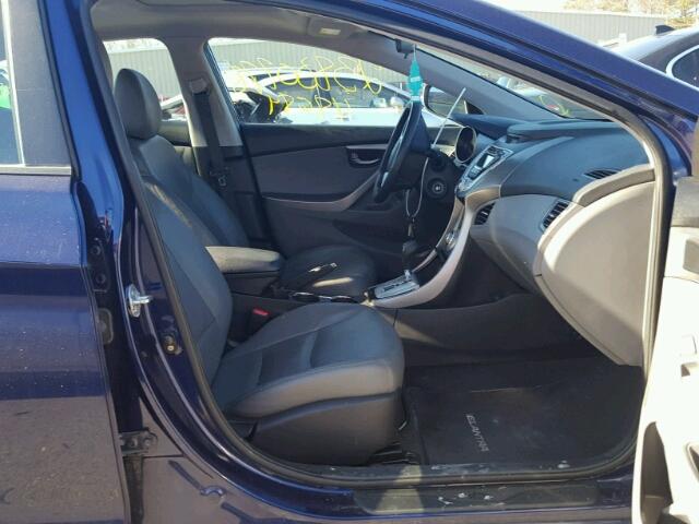 5NPDH4AE9CH095242 - 2012 HYUNDAI ELANTRA GL BLUE photo 5