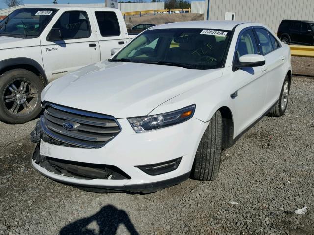 1FAHP2E82FG206077 - 2015 FORD TAURUS SEL WHITE photo 2