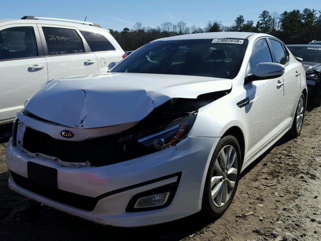 KNAGM4A76F5615294 - 2015 KIA OPTIMA LX WHITE photo 2