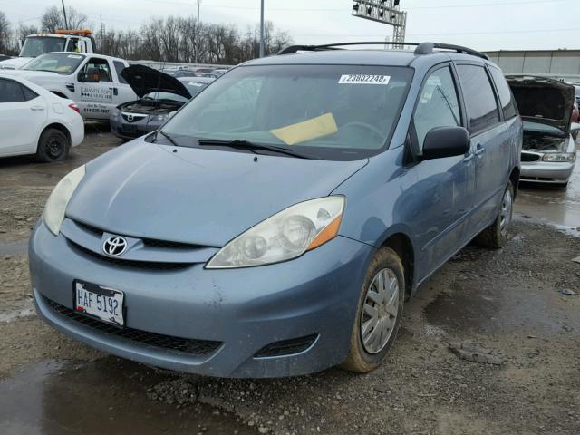 5TDZK23C89S249062 - 2009 TOYOTA SIENNA CE BLUE photo 2