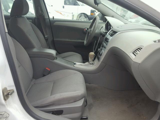 1G1ZB5E15BF154597 - 2011 CHEVROLET MALIBU LS WHITE photo 5