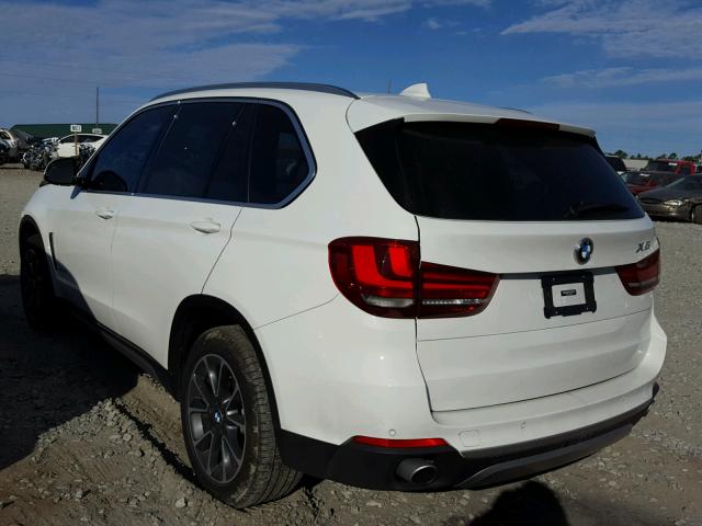 5UXKR0C54H0U50976 - 2017 BMW X5 XDRIVE3 WHITE photo 3