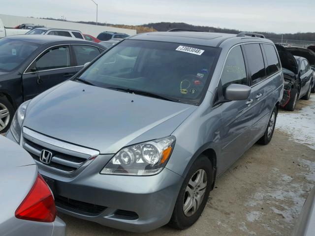 5FNRL38677B094706 - 2007 HONDA ODYSSEY EX SILVER photo 2