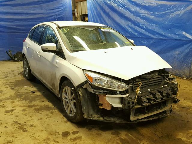 1FADP3K22FL249913 - 2015 FORD FOCUS SE WHITE photo 1