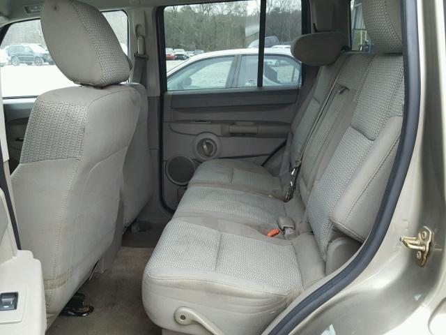 1J8HH48N76C233750 - 2006 JEEP COMMANDER ოქროსფერი ფოტო 6