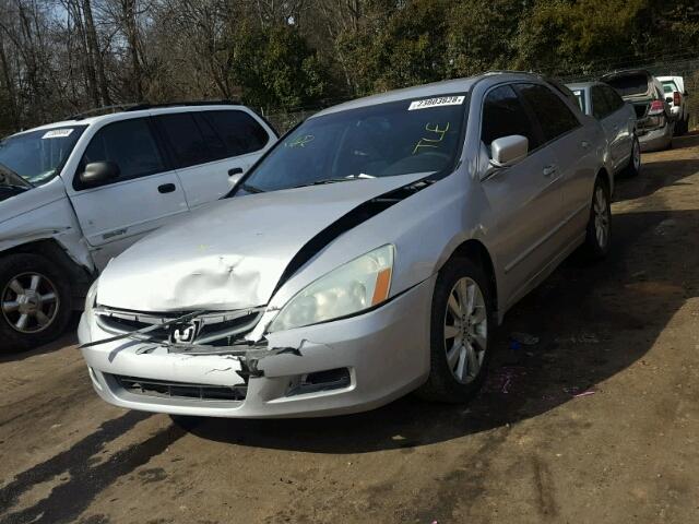 1HGCM66437A003401 - 2007 HONDA ACCORD SE SILVER photo 2