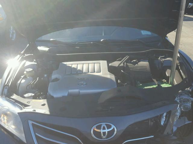 4T1BK3EK4BU625040 - 2011 TOYOTA CAMRY SE GRAY photo 7