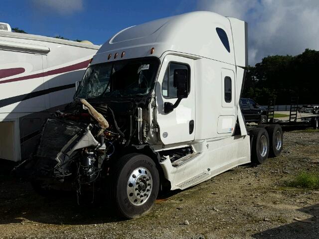 1FUJGLBG0GLHG7486 - 2016 FREIGHTLINER CASCADIA 1 WHITE photo 2