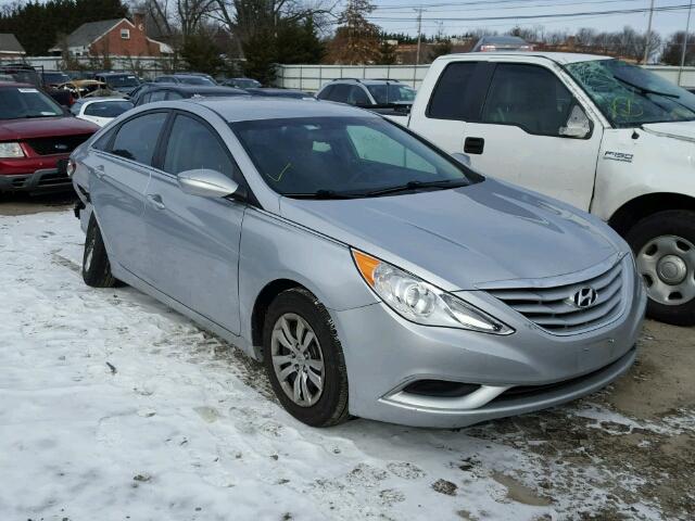 5NPEB4AC4CH349847 - 2012 HYUNDAI SONATA GLS SILVER photo 1