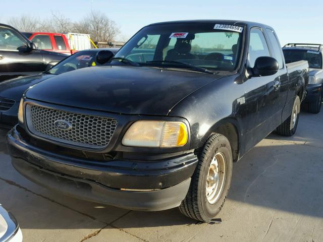 1FTRX17202NB25909 - 2002 FORD F150 BLACK photo 2