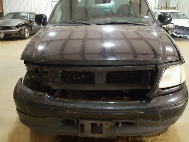 1FTZX0723YKA06823 - 2000 FORD F150 BLACK photo 7