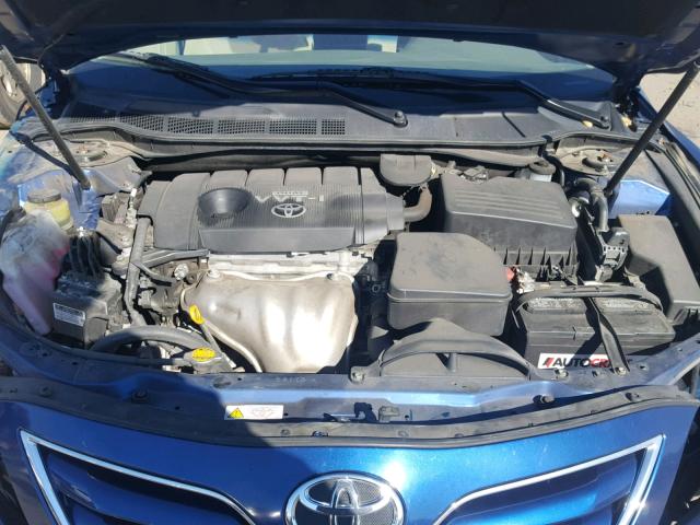 4T1BF3EKXAU550136 - 2010 TOYOTA CAMRY BASE BLUE photo 7