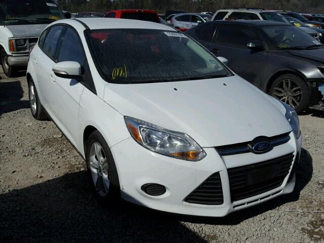 1FADP3K25DL103132 - 2013 FORD FOCUS SE WHITE photo 1