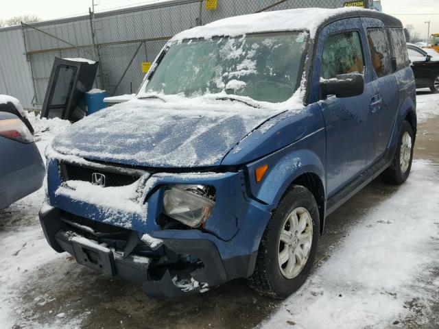 5J6YH28746L000383 - 2006 HONDA ELEMENT EX BLUE photo 2