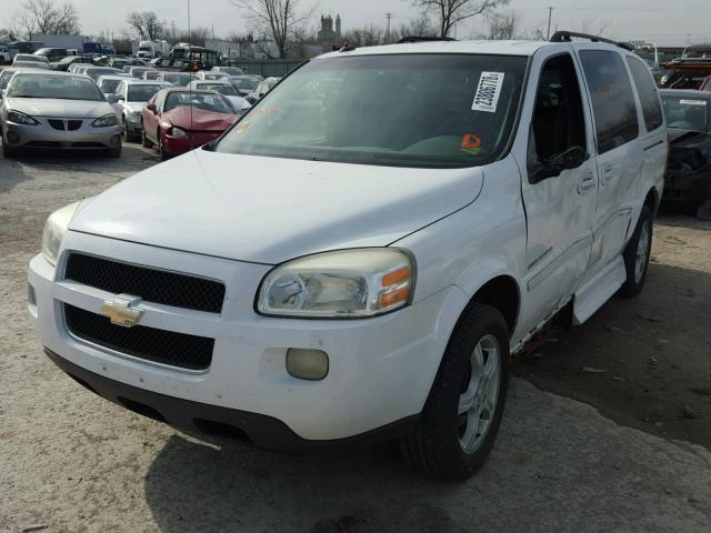 1GBDV13L25D247037 - 2005 CHEVROLET UPLANDER I WHITE photo 2