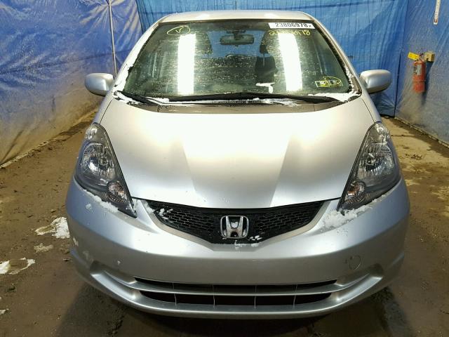 JHMGE8H37DC079232 - 2013 HONDA FIT SILVER photo 9