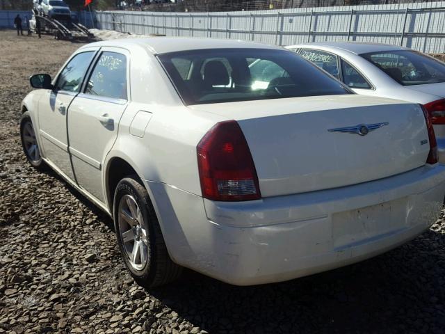 2C3LA43R56H514317 - 2006 CHRYSLER 300 WHITE photo 3