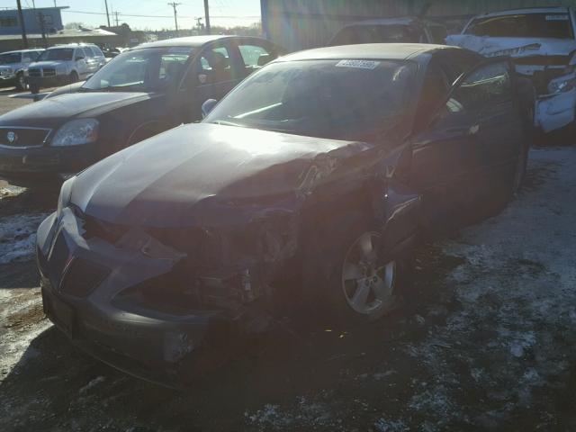 2G2WP552881185450 - 2008 PONTIAC GRAND PRIX GRAY photo 2