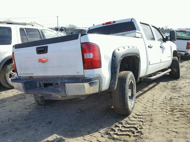 1GCHC23K77F567543 - 2007 CHEVROLET SILVERADO WHITE photo 4