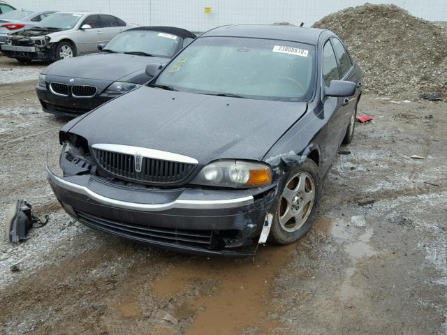 1LNHM87A0YY909904 - 2000 LINCOLN LS GRAY photo 2