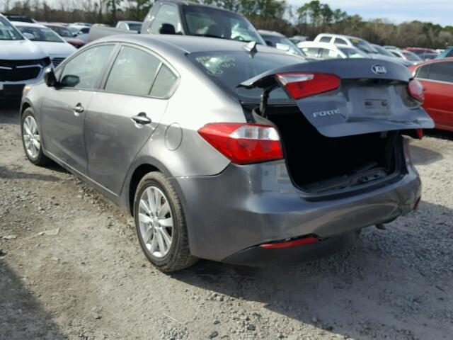 KNAFX4A67G5509853 - 2016 KIA FORTE LX GRAY photo 3