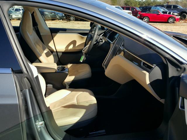 5YJSA1CN0DFP26581 - 2013 TESLA MODEL S GRAY photo 5