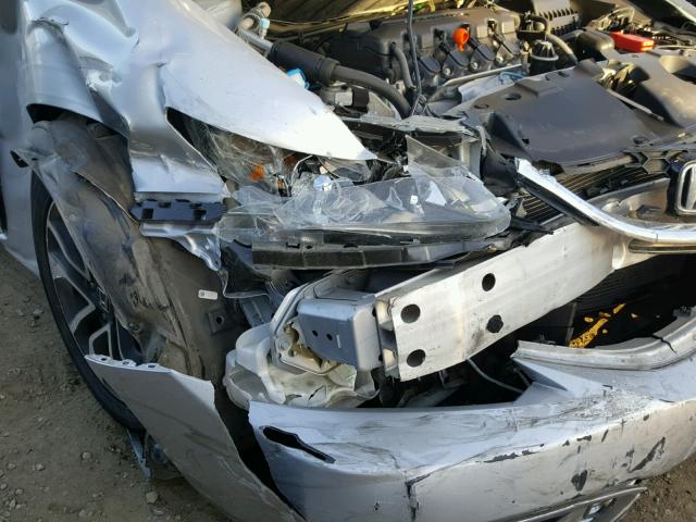 2HGFB2F81FH532795 - 2015 HONDA CIVIC EX ვერცხლისფერი ფოტო 9