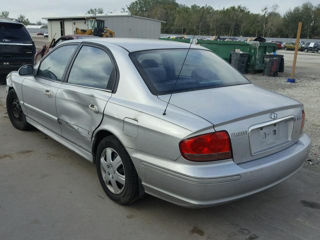 KMHWF25S44A987938 - 2004 HYUNDAI SONATA GL SILVER photo 3