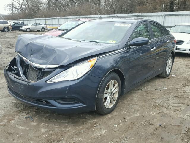 5NPEB4AC2CH343304 - 2012 HYUNDAI SONATA GLS BLUE photo 2