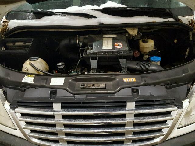 WDYPE845875160214 - 2007 FREIGHTLINER SPRINTER 2 WHITE photo 7