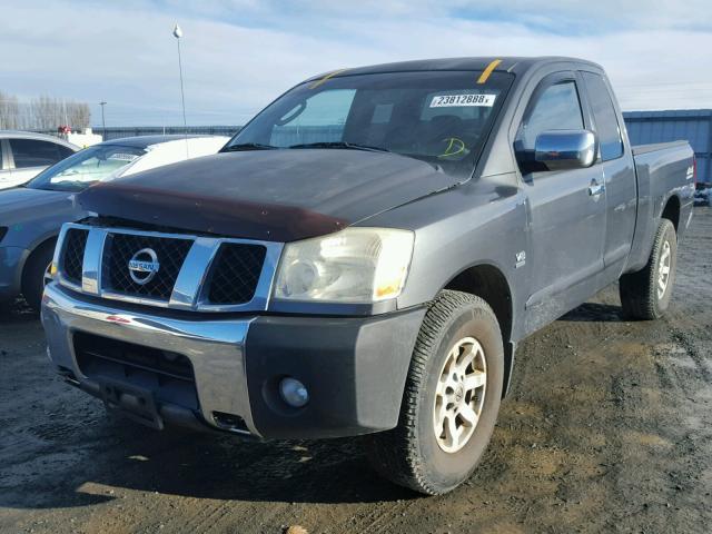 1N6AA06B34N500475 - 2004 NISSAN TITAN XE GRAY photo 2