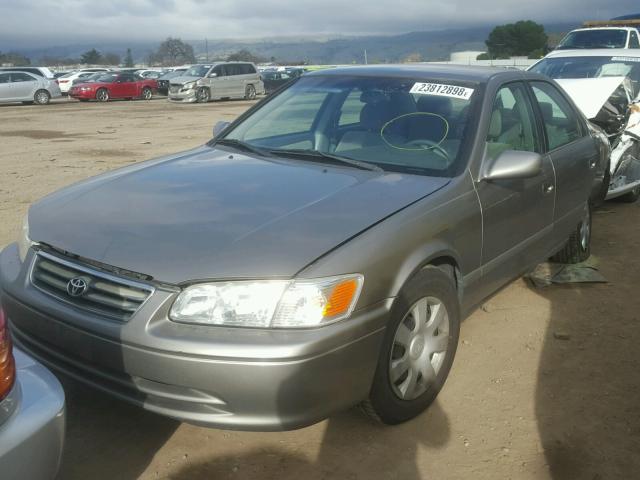 4T1BG22K71U109530 - 2001 TOYOTA CAMRY CE SILVER photo 2