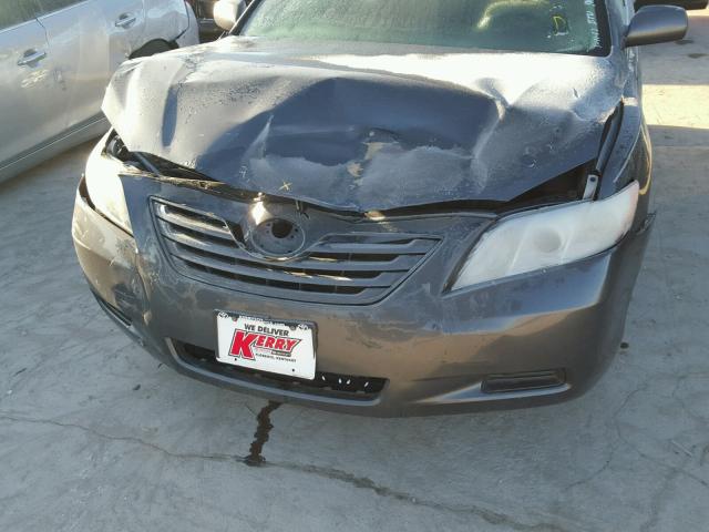 4T1BE46K28U745763 - 2008 TOYOTA CAMRY CE GRAY photo 9