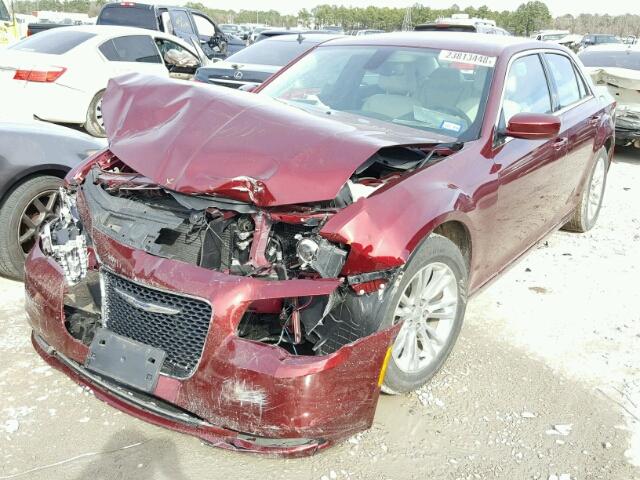 2C3CCAAGXHH553062 - 2017 CHRYSLER 300 LIMITE RED photo 2