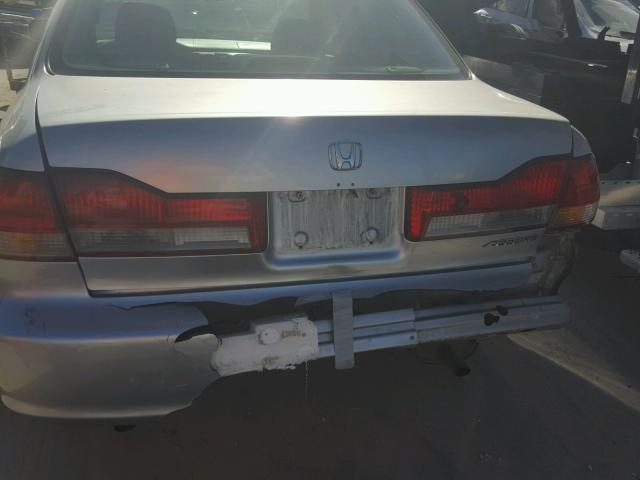 1HGCG165X1A062231 - 2001 HONDA ACCORD EX SILVER photo 10