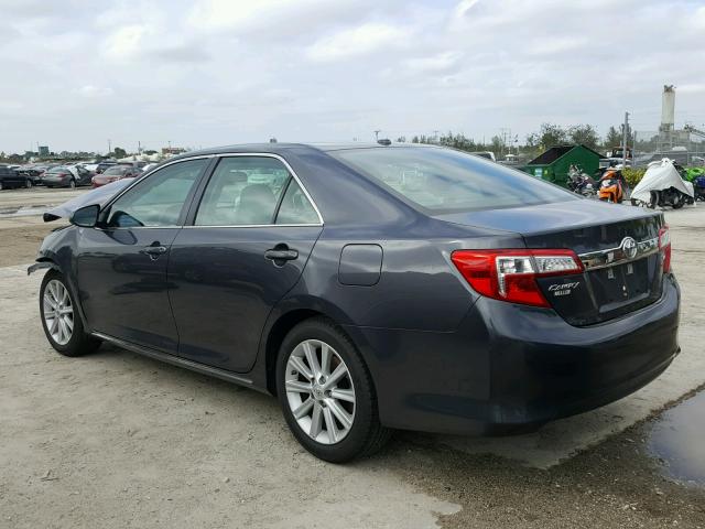 4T4BF1FK0CR227841 - 2012 TOYOTA CAMRY BASE GRAY photo 3