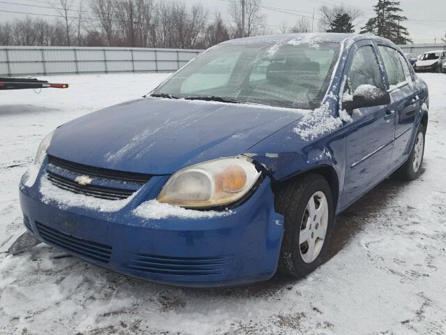 1G1AK52F757612281 - 2005 CHEVROLET COBALT BLUE photo 2