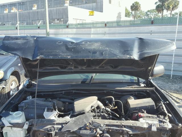 5TENX22N56Z305718 - 2006 TOYOTA TACOMA BLACK photo 7