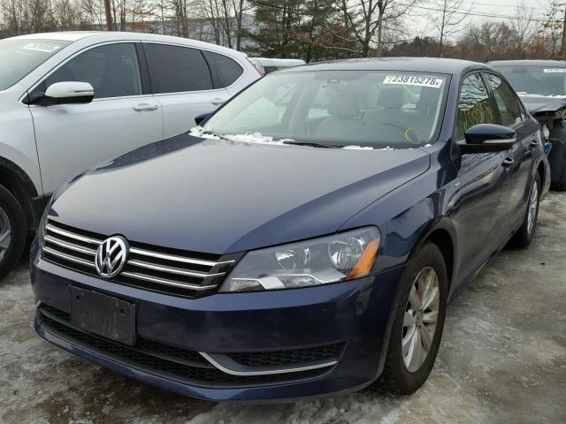 1VWAP7A31DC133725 - 2013 VOLKSWAGEN PASSAT S BLUE photo 2