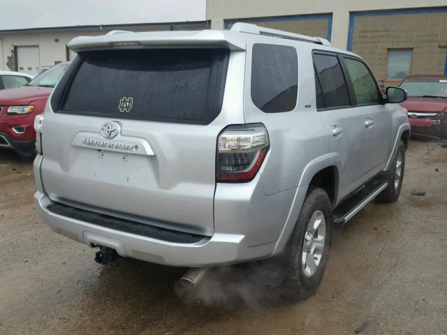 JTEBU5JRXF5273350 - 2015 TOYOTA 4RUNNER SR SILVER photo 4