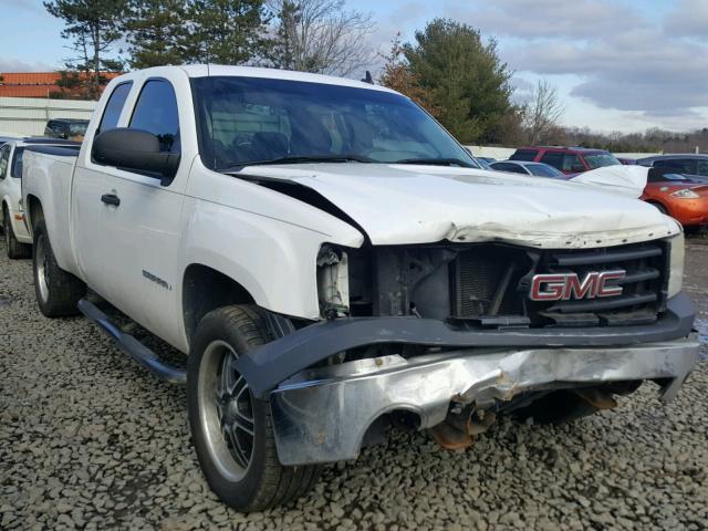 1GTEC19X08Z307601 - 2008 GMC SIERRA C15 WHITE photo 1