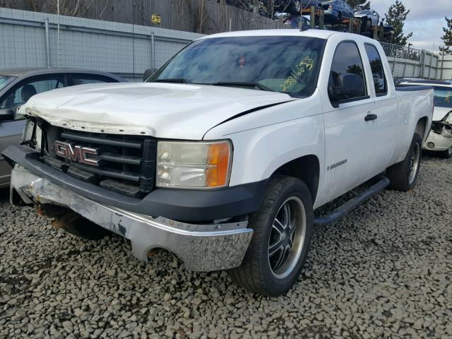 1GTEC19X08Z307601 - 2008 GMC SIERRA C15 WHITE photo 2